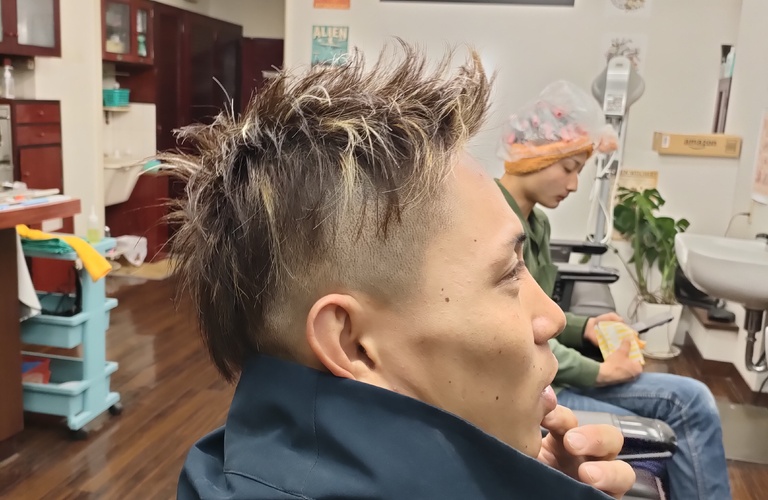 甚目寺エリアから移転した理容室　クレエ/名古屋市西区の理容室ならmen's salon Vas-y